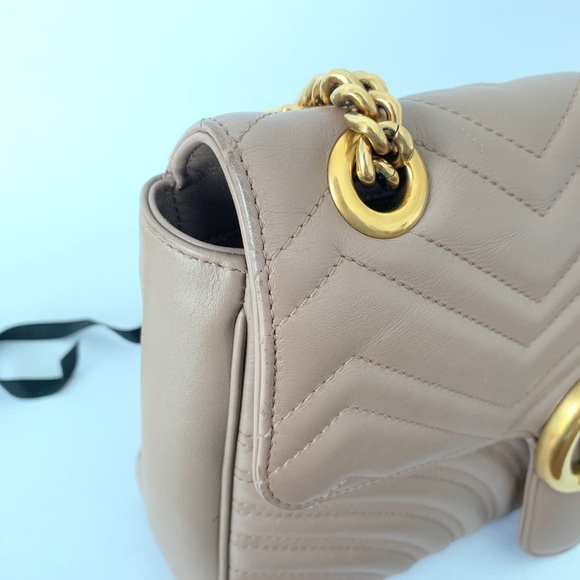 SOLD ON IG Gucci Marmont Medium - Picture 6 of 10